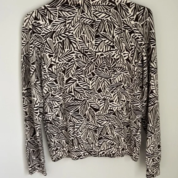 Lands’ End women’s small neutral print button cardigan excellent condition - Picture 4 of 5